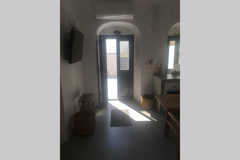 Santorini Folia Cave House With Jacuzzi Villa Pyrgos Kallistis Luaran gambar