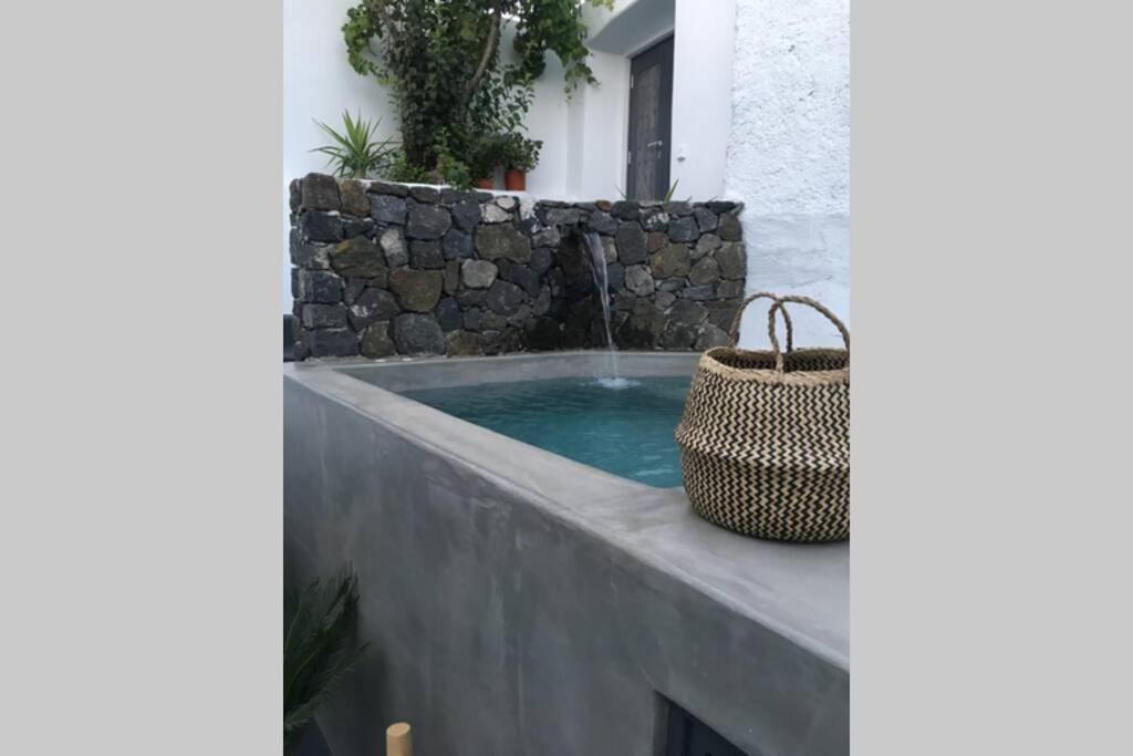 Santorini Folia Cave House With Jacuzzi Villa Pyrgos Kallistis Luaran gambar